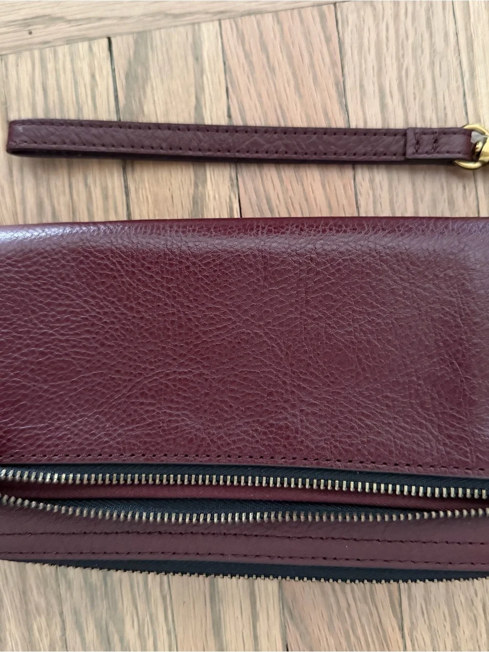 Fossil sleek wristlet